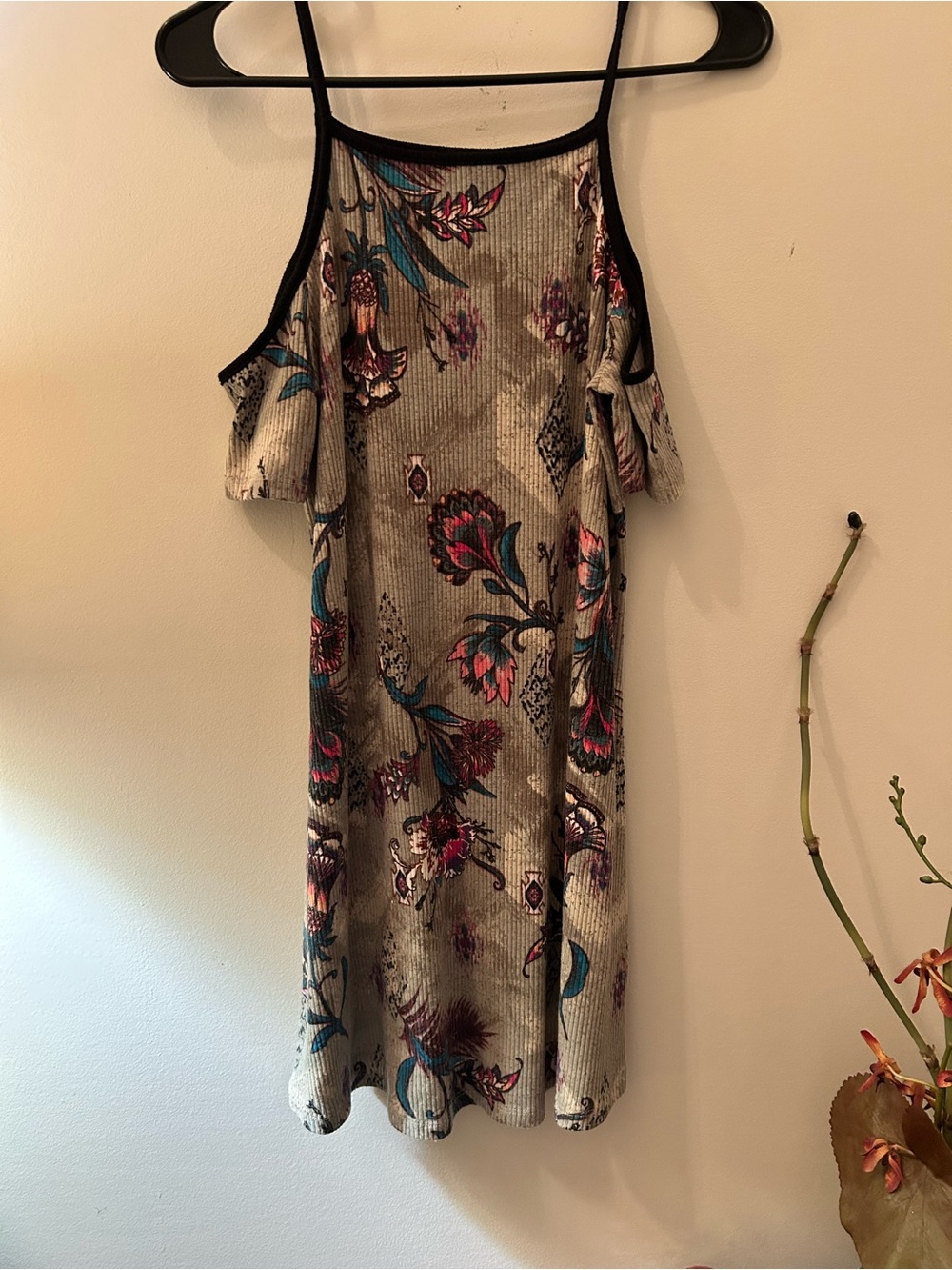love, Fire Taupe Floral Cold-Shoulder Maxi Dress with Black Trim
